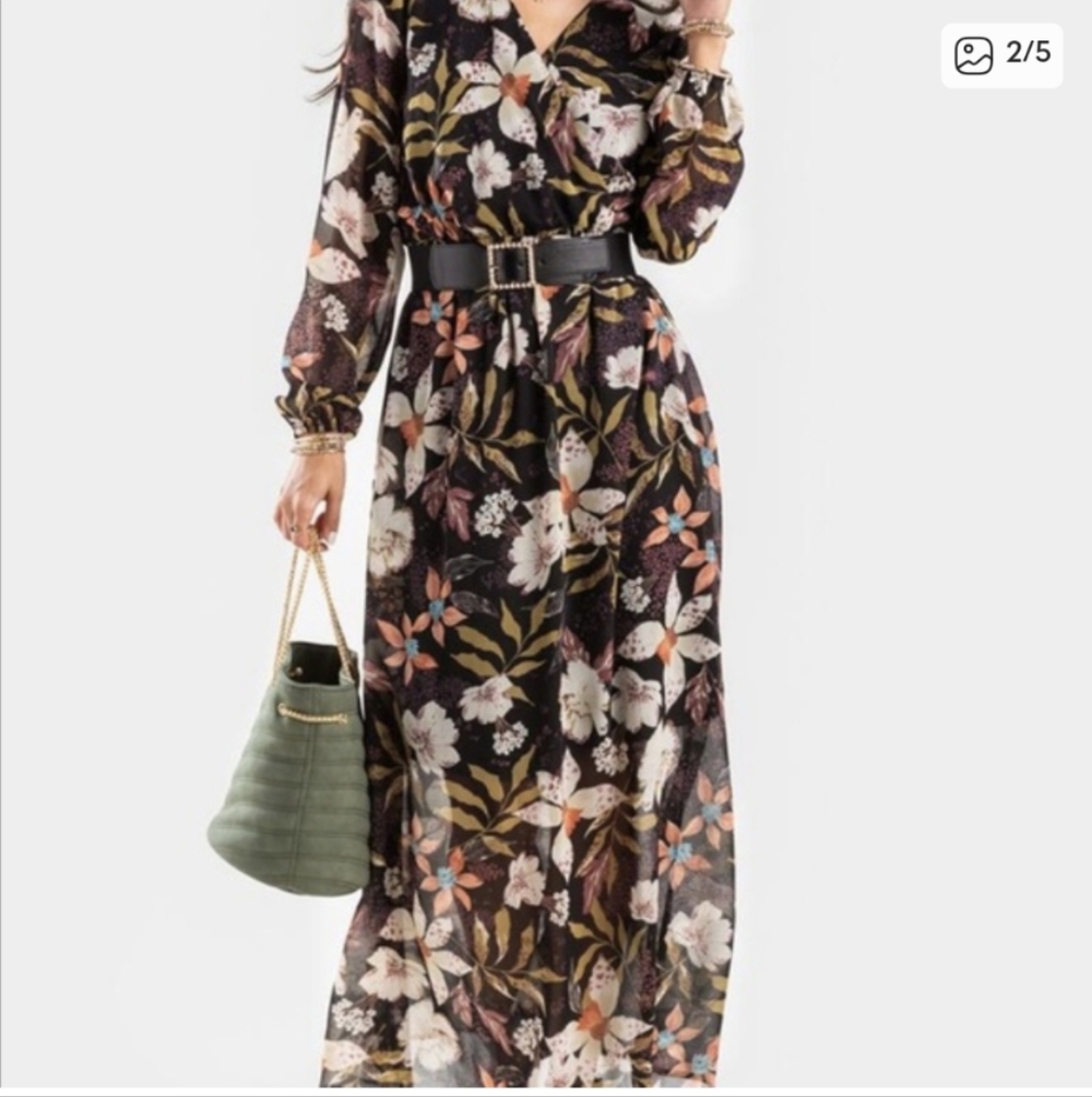 Everly Melbourne Black Floral Maxi Dress M